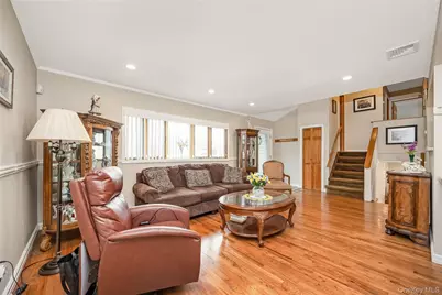 130 West Drive, Massapequa, NY 11758 - Photo 3