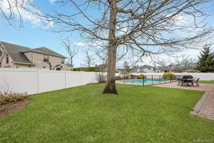 130 West Dr, Massapequa, NY 11758 - Photo 23