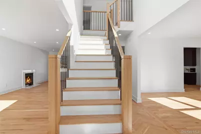 16 Otsego Place, Jericho, NY 11753 - Photo 11