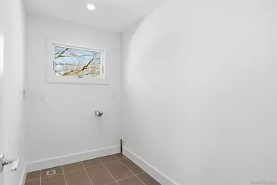 16 Otsego Place, Jericho, NY 11753 - Photo 37