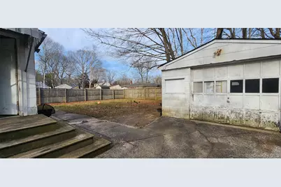 51 Hackensack Road, Mastic Beach, NY 11951 - Photo 5