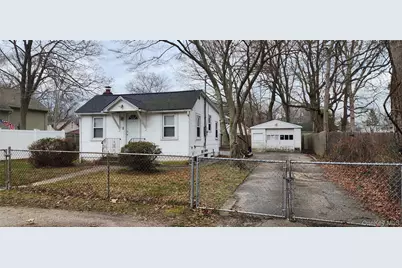 51 Hackensack Road, Mastic Beach, NY 11951 - Photo 3