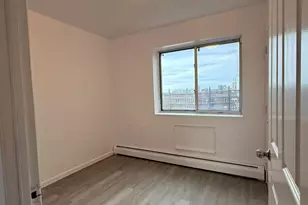 140-37 Cherry Ave, Flushing, NY 11355 - Photo 11