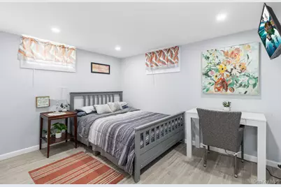 164 Colonial Springs Road, Wheatley Heights, NY 11798 - Photo 29