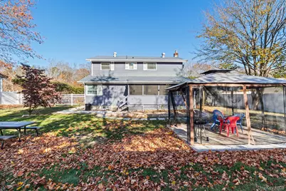 164 Colonial Springs Road, Wheatley Heights, NY 11798 - Photo 3