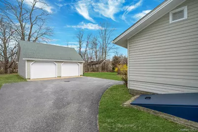 1450 Wickham Avenue, Mattituck, NY 11952 - Photo 5
