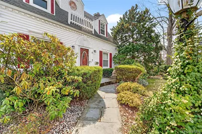 7 Winthrop Lane, Scarsdale, NY 10583 - Photo 5