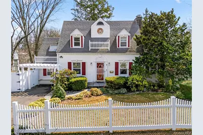 7 Winthrop Lane, Scarsdale, NY 10583 - Photo 1