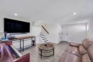 33 Wiltshire Dr, Commack, NY 11725 - Photo 9