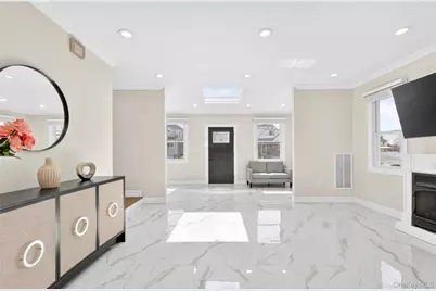 19 6th Street, New Hyde Park, NY 11040 - Photo 5