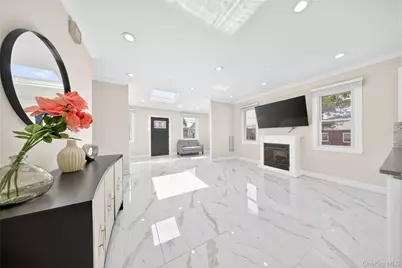 19 6th Street, New Hyde Park, NY 11040 - Photo 7