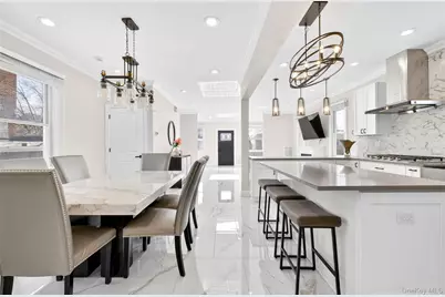 19 6th Street, New Hyde Park, NY 11040 - Photo 9