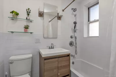 530 Dubois Avenue #16C, Valley Stream, NY 11581 - Photo 11