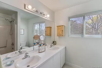 [Address not provided], Westhampton, NY 11977 - Photo 17