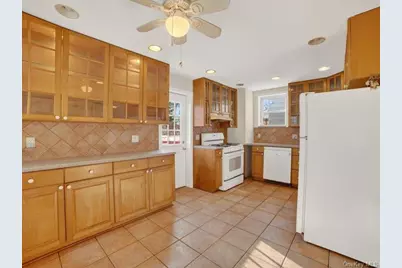 2894 Wellman Avenue, Bronx, NY 10461 - Photo 19