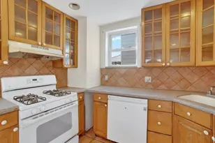 2894 Wellman Ave, Bronx, NY 10461 - Photo 15