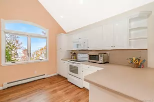 15 Chadwick Rd, Syosset, NY 11791 - Photo 11