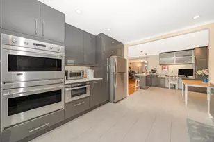 15 Chadwick Rd, Syosset, NY 11791 - Photo 21