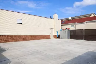 3200 Schley Avenue, Bronx, NY 10465 - Photo 11