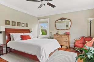 36 Howard Ave, White Plains, NY 10606 - Photo 17