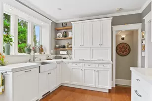 36 Howard Ave, White Plains, NY 10606 - Photo 7