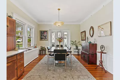 36 Howard Avenue, White Plains, NY 10606 - Photo 11