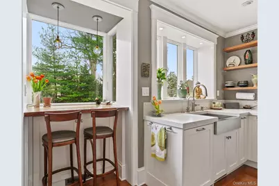 36 Howard Avenue, White Plains, NY 10606 - Photo 5