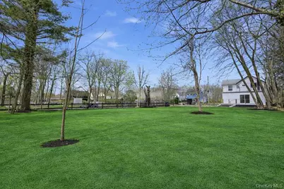80 Swezey Street, Patchogue, NY 11772 - Photo 25