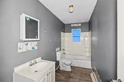 85 Norfleet Lane, Coram, NY 11727 - Photo 15