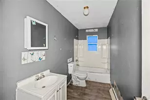 85 Norfleet Ln, Coram, NY 11727 - Photo 15