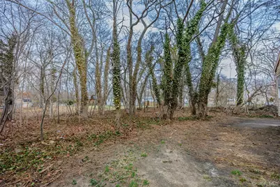 85 Norfleet Lane, Coram, NY 11727 - Photo 27