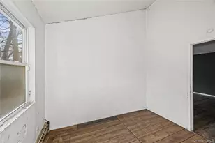 85 Norfleet Ln, Coram, NY 11727 - Photo 13