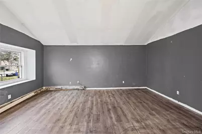 85 Norfleet Lane, Coram, NY 11727 - Photo 7