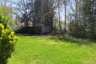 327 Town Line Rd, East Northport, NY 11731 - Photo 33