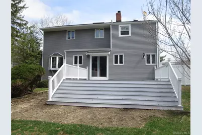 327 Town Line Road, East Northport, NY 11731 - Photo 35