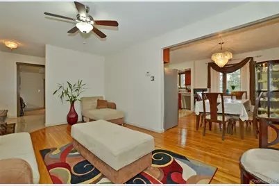 327 Town Line Road, East Northport, NY 11731 - Photo 7