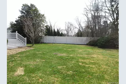 327 Town Line Road, East Northport, NY 11731 - Photo 39