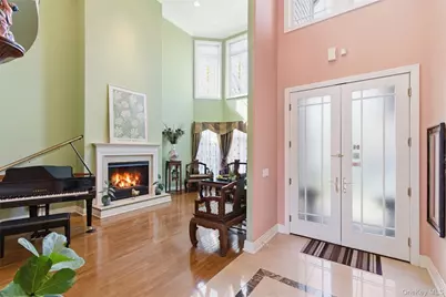 50 Holiday Pond Road, Jericho, NY 11753 - Photo 3