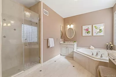 50 Holiday Pond Road, Jericho, NY 11753 - Photo 19