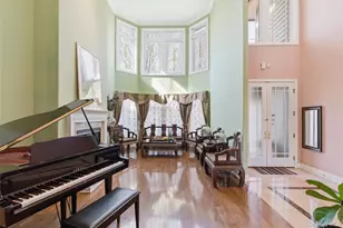 50 Holiday Pond Rd, Jericho, NY 11753 - Photo 5