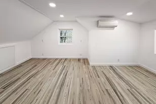 16 Sunset Dr, Huntington, NY 11743 - Photo 15