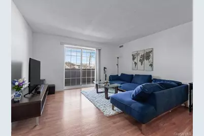 242 Maple Avenue #302, Westbury, NY 11590 - Photo 13