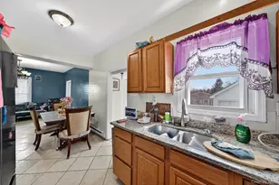 29 Columbia Ave, Middletown, NY 10940 - Photo 9