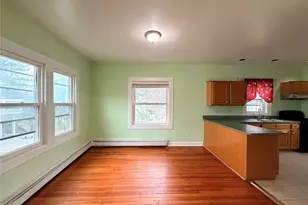 37 California Ave, Middletown, NY 10940 - Photo 3