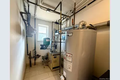 2123 Amory Court, Ridgewood, NY 11385 - Photo 15