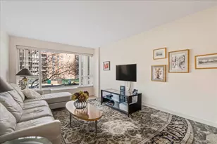 166-25 Powells Cove Blvd, Whitestone, NY 11357 - Photo 11