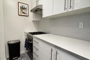 225 E 57th St, New York, NY 10022 - Photo 3