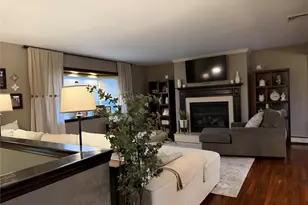 8 Briar Ln, Wappingers Falls, NY 12590 - Photo 9