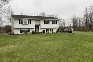 8 Briar Ln, Wappingers Falls, NY 12590 - Photo 3