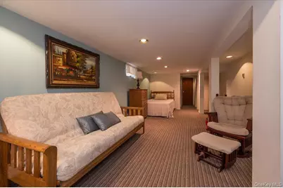 717 Calhoun Avenue, Bronx, NY 10465 - Photo 5